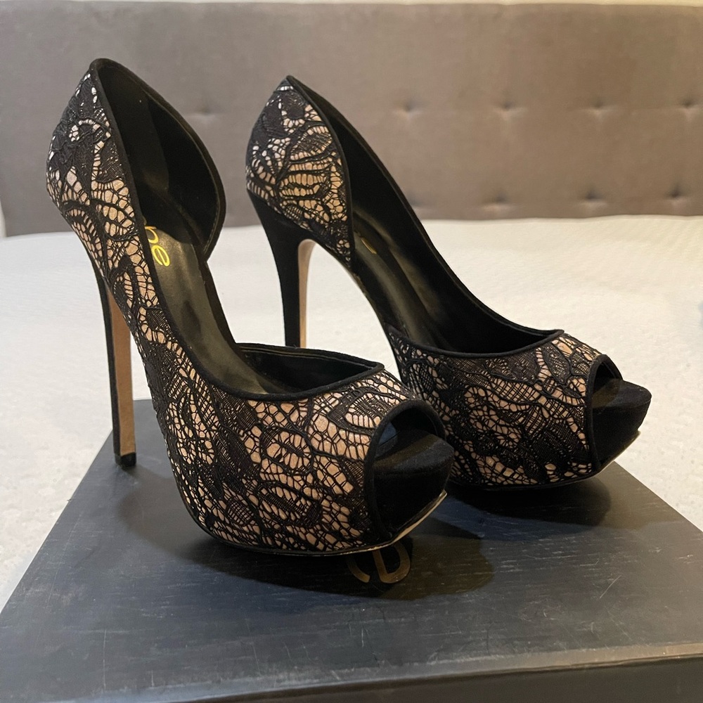 Bebe black/nude high heels